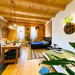 Διαμέρισμα Minifaktura Loft & Reggelizo Es Etelbar *