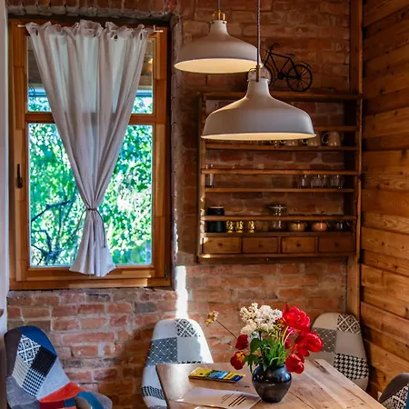 Minifaktura Loft & Reggelizo Es Etelbar *