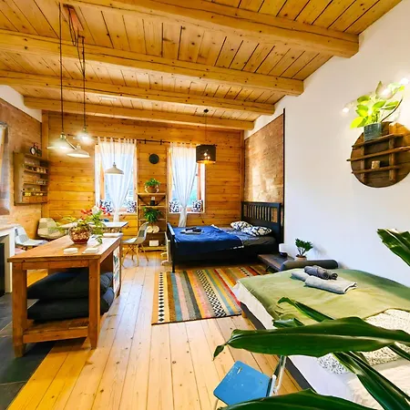 Διαμέρισμα Minifaktura Loft & Reggelizo Es Etelbar *