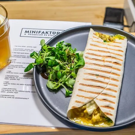 Minifaktura Loft & Reggelizo Es Etelbar Διαμέρισμα Szokolya