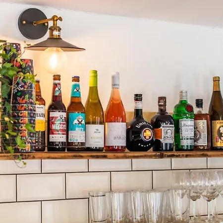 Διαμέρισμα Minifaktura Loft & Reggelizo Es Etelbar