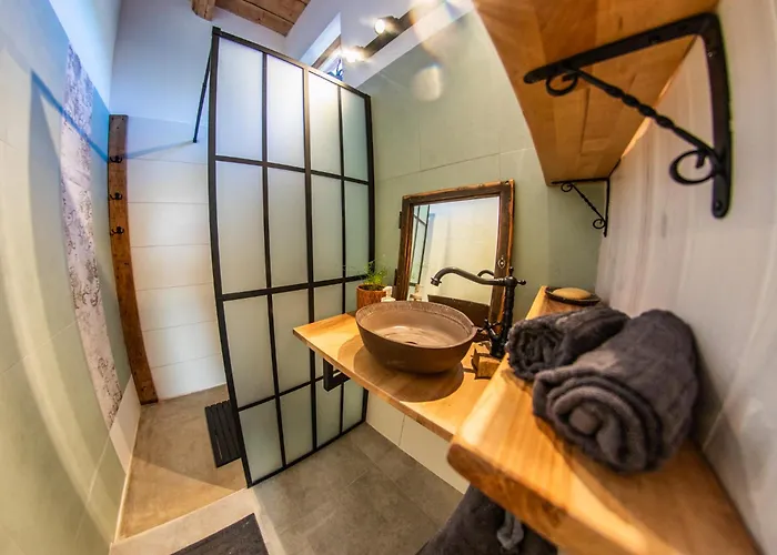 Minifaktura Loft & Reggelizo Es Etelbar Lejlighed Szokolya